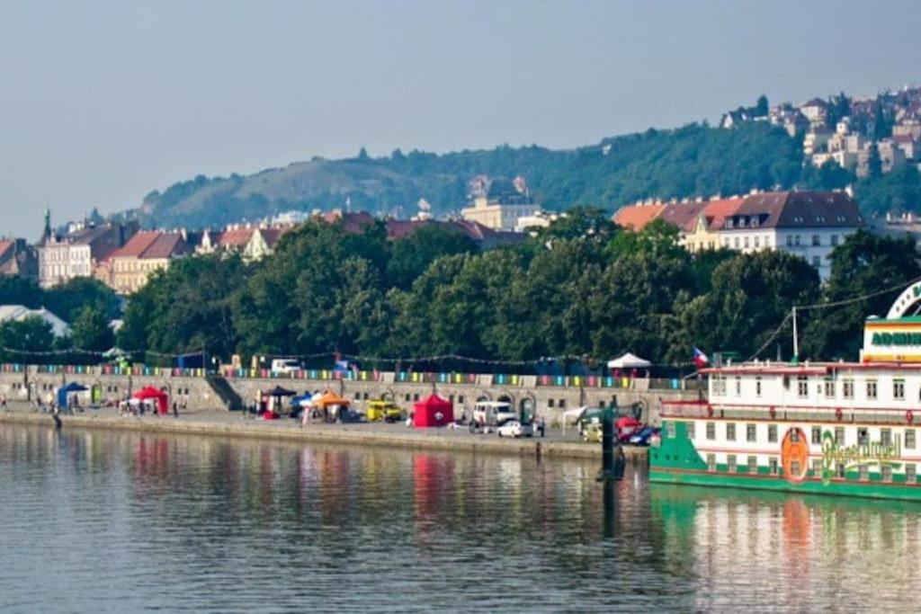 Dream City Praga Esterno foto